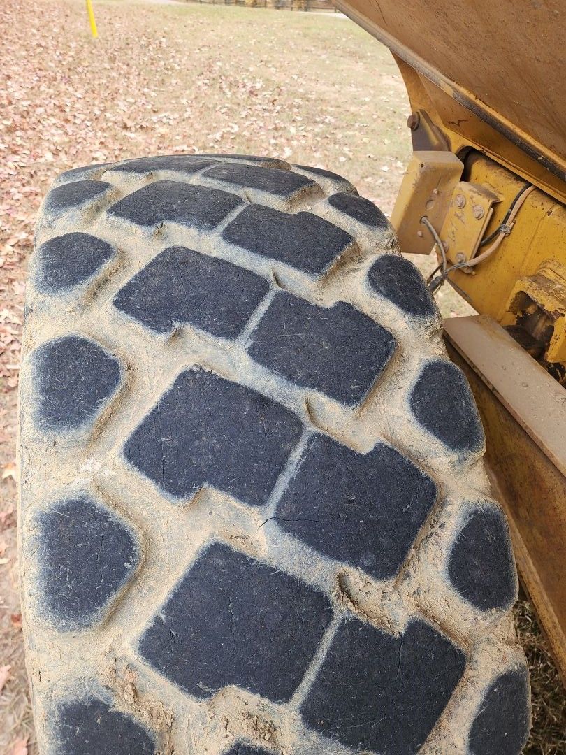 2012 CATERPILLAR 725 - Image 23